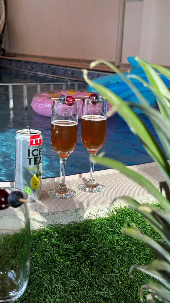 h_3bk's tweet photo. 🥂🏊‍♀️🫧👒 https://t.co/lht1lLPYEr
