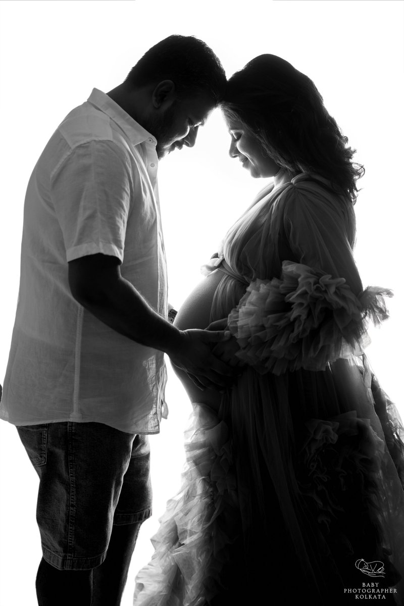 BabyKolkata's tweet photo. #maternityphotography #motherhood #tobemom #maternityshoot #maternity #bumptobaby #pregnancyshoot #maternitysession #maternitydress #maternityphotos #maternityclothing #maternityphotography #motherhood https://t.co/S5irzxKrve