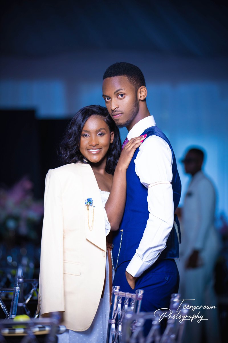 TeenzCrown's tweet image. ✨Elegance in every step, grace in every glance. Celebrating love and style at Seeta High School Prom 2024. 🌟

#TeenzCrown #PromMagic #Uganda #Prom2024 #HighSchool #Fashion #Lifestyle