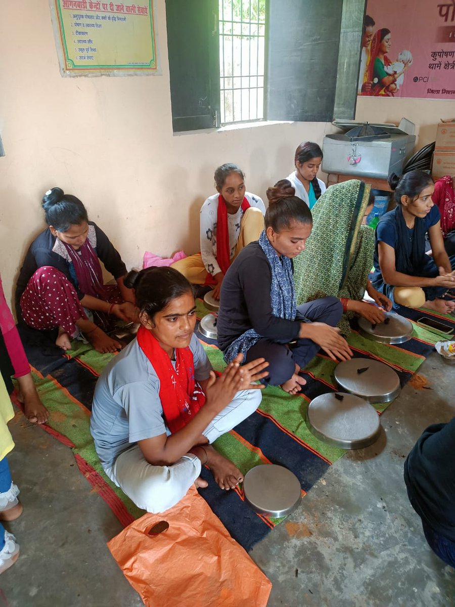 SapnaSi51173273's tweet photo. 6-day training on making incense sticks (Agarbatti)  was organised Nai Pahal project. 35 participants including women &amp; adolescent girls joined the training program organized by RCT. The initiative aims to empower them with valuable skills.@sndeep https://t.co/M8CIKvakuJ