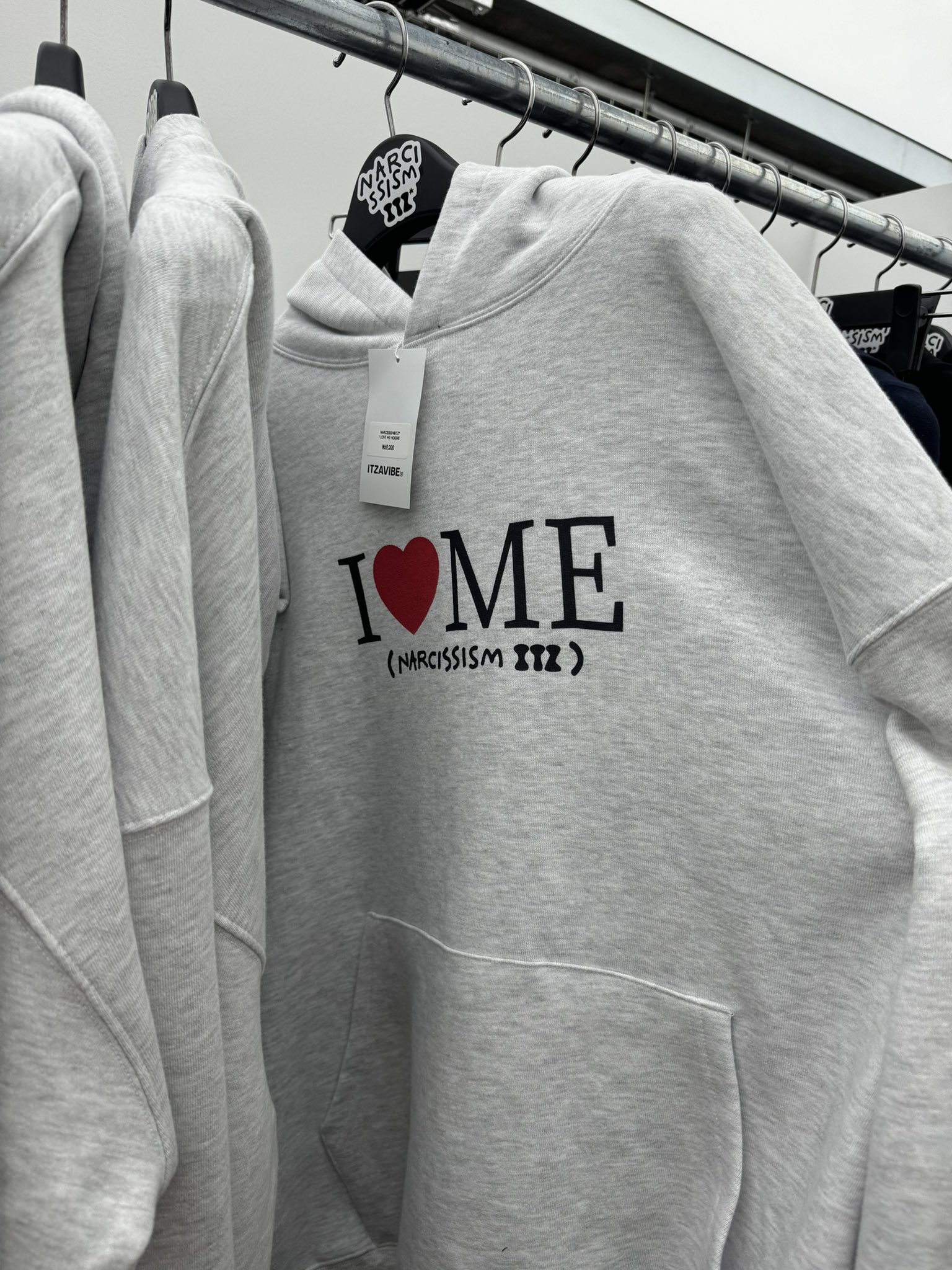 NARCISSISM 快く フーディーセット