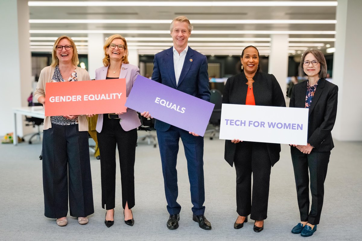 The principals of <a href="/ITU/">Int’l Telecommunication Union</a>, <a href="/ITCnews/">International Trade Centre (ITC)</a>, <a href="/UNUniversity/">UN University</a> and <a href="/GSMA/">GSMA</a> met yesterday at GSMA HQ, London🇬🇧, to discuss the future development of the EQUALS Global Partnership. The meeting highlighted achievements of the partnership and reinforced commitments to closing the digital #GenderGap.