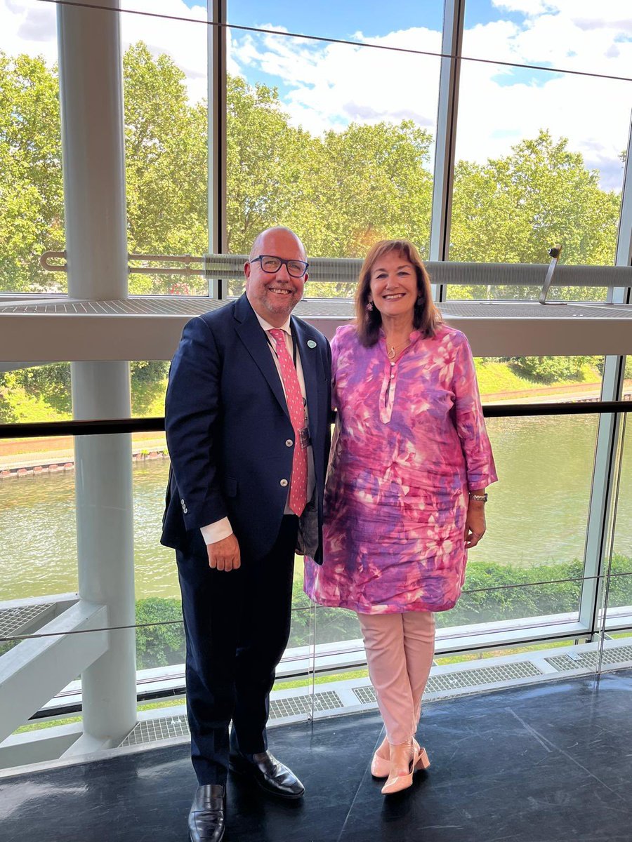 Dubravka Šuica (@dubravkasuica) on Twitter photo Good to see <a href="/MorrisseyMike/">Mike Morrissey</a> in #Strasbourg & exchange views on future priorities of the <a href="/EU_Commission/">European Commission</a> and continued support to <a href="/EuropeanCancer/">European Cancer Organisation</a> to help ensure healthy longevity in #Europe.
Let’s stand #TogetherAgainstCancer.
#FightAndWin Good to see <a href="/MorrisseyMike/">Mike Morrissey</a> in #Strasbourg & exchange views on future priorities of the <a href="/EU_Commission/">European Commission</a> and continued support to <a href="/EuropeanCancer/">European Cancer Organisation</a> to help ensure healthy longevity in #Europe.
Let’s stand #TogetherAgainstCancer.
#FightAndWin