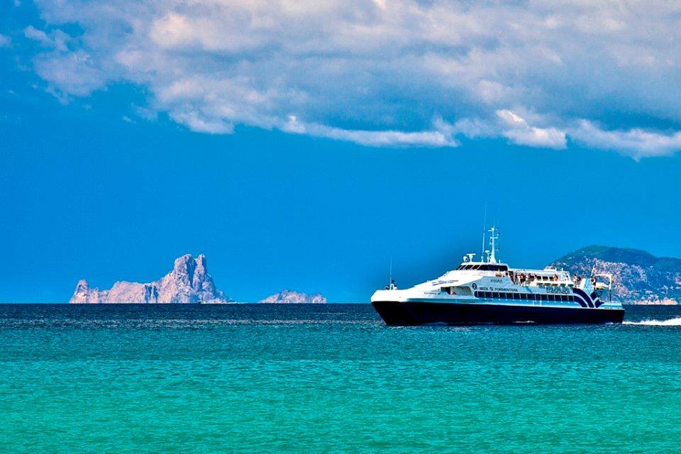 El placer de llegar a #Formentera, empieza en el viaje
trasmapi.com/?origin=www.fe…
#fastferry #ferryTrasmapi #FastferryFormentera #FastFerryIbiza #TrasmapiFormentera #TrasmapiIbiza #FerryFormentera #FerryIbiza #FerryIbizaFormentera #Eivissa #PuertodeIbiza #PuertodeFormentera #Ibiza