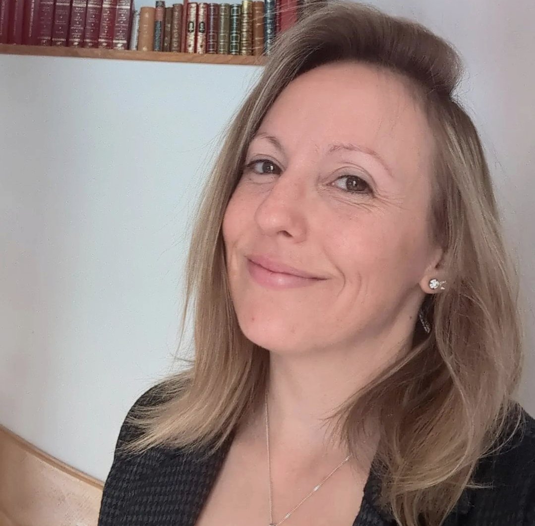 FranceCamgirl's tweet photo. ONLINE https://t.co/hfrAJecUz0 ^^ #frenchcamgirl #speaksenglish #38yo #likestowatch #c2c https://t.co/svrVFVDE4I