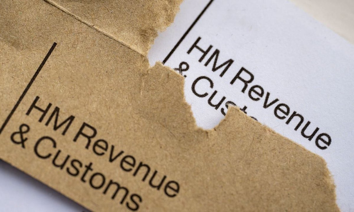 contractwise's tweet image. Contractors in the construction industry are required to deduct tax and National Insurance from a subcontractor’s payment.

Make sure you know what&apos;s what and learn more about CIS payroll in this article. 

#constructionindustryscheme #cistax #cispayroll 

buff.ly/3XTbkTi