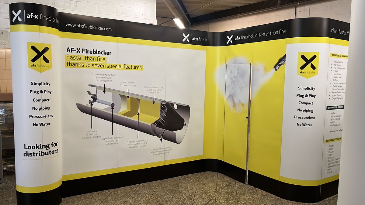 Van opvallende banners tot unieke ballie, wij hebben alles wat je nodig hebt voor een succesvolle beurspresentatie! #Banners #Ballie