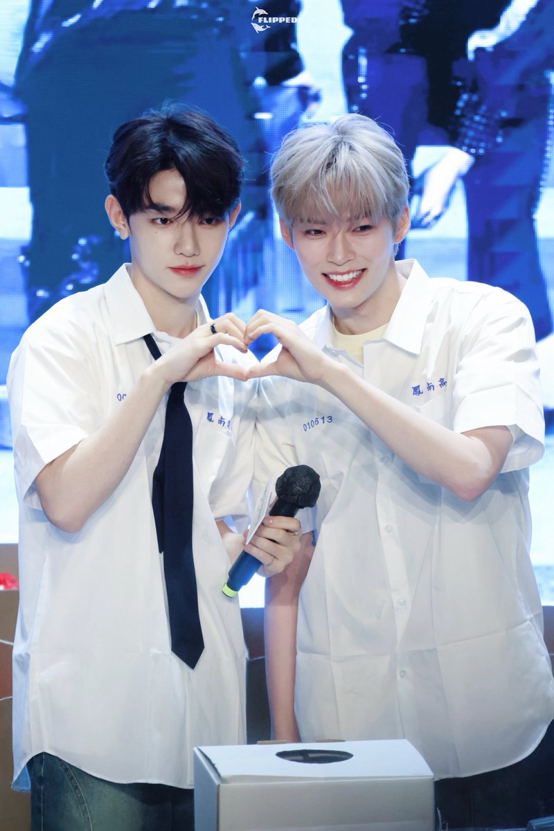 240717 팬싸 HQ

想见你 只想见你 
未来过去 我只想见你 ✨

#장하오 #ZHANGHAO #章昊 #ジャンハオ
#성한빈 #SUNGHANBIN #成韩彬 #ソンハンビン
#ZB1 #ZEROBASEONE  #제로베이스원