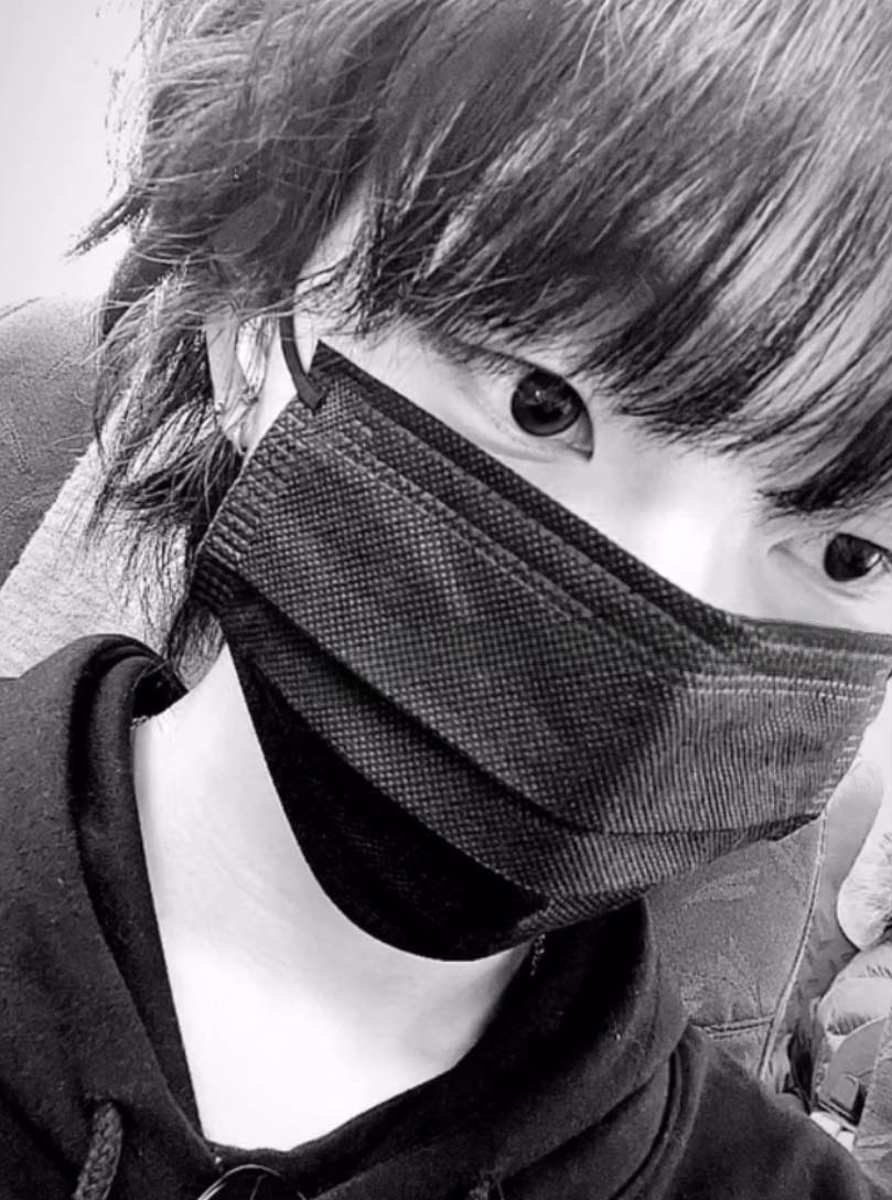 DONGGUNTHINKER's tweet photo. 이동건, 당신의 데뷔 발표가 너무 기대돼요. 매일매일 참을성 있게 기다리고 있고, 당신이 성공적으로 데뷔하기를 정말로 바라고 있어요. 너무 많이 보고 싶어요.. 🥲💌

#LEEDONGGUN #이동건 #イドンゴン https://t.co/6xUnzNp96P