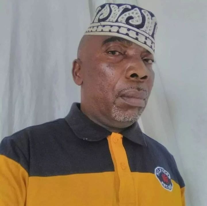 Iv huyu mzee ni mwanayanga kweli?? Sdhani kama hii furaha waliyonayo wanayanga ingeweza kuharibiwa na mwana yanga