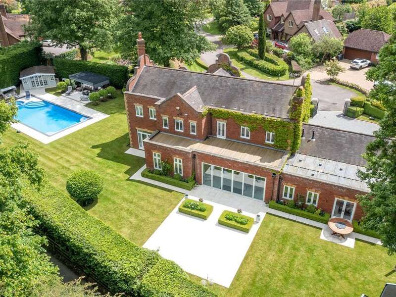 As Seen On Jitty 🕵🏻‍♀️ tweet media