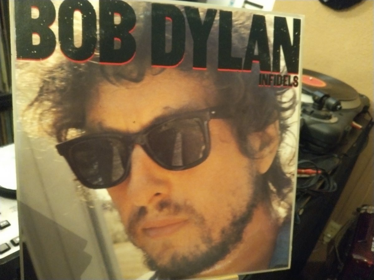 jun65764988's tweet image. 本日7/17水曜日もこの後20:00から営業します。今宵もよろしくお願いします~。

#bobdylan 
#infidels