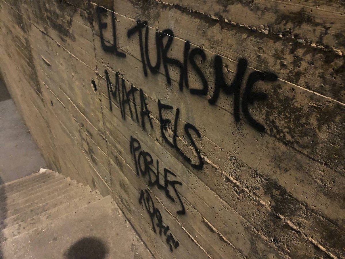 La Tempesta #ArenysAntifa tweet media