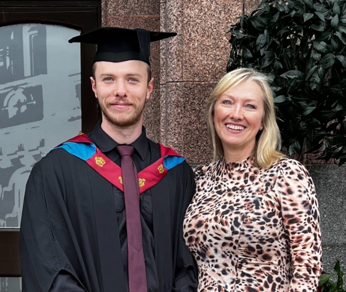 Martine Croxall tweet media