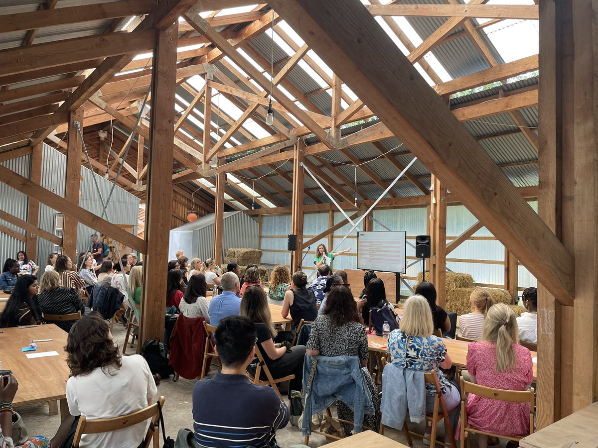 Oasis Waterloo tweet media