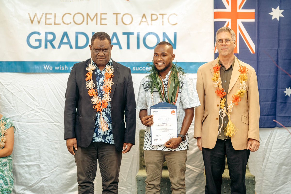 AusHCVanuatu's tweet photo. So pleased to join the latest APTC graduation ceremony to congratulate 165 new graduates of @aptcpacific who will re-enter the 🇻🇺 workforce as skilled professionals in the fields of carpentry, tourism, mechanical, hospitality &amp; education 🇻🇺 🤝 🇦🇺 https://t.co/KzggFssYEs