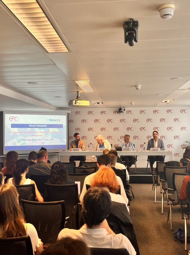 GLOBSEC's tweet photo. GLOBSEC and @epc_eu hosted in Brussels a vital dialogue on the EU's post-elections trajectory. The discussions focused on citizens' participation, civil society's role, and priorities for the next European Commission.
👉 Dive into the details: https://t.co/r0xtvwYujJ https://t.co/kSRXC5yKGZ