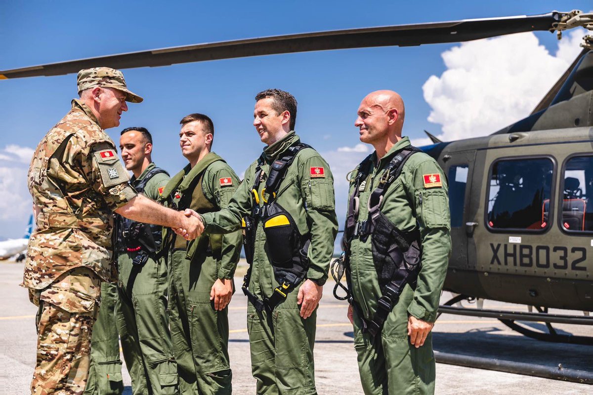 defence_mne's tweet photo. ♦️Odlukom članova Savjeta za odbranu i bezbjednost a na predlog ministra odbrane Dragana Krapovića, helikopter #VCG upućen je u 🇲🇰, kako bi naši vazduhoplovci pomogli u gašenju požara koji su zahvatili tu zemlju. 

@Defence_MKD 

#FriendsPartnersAllies #StrongerTogether https://t.co/Qp9wrCpWYK