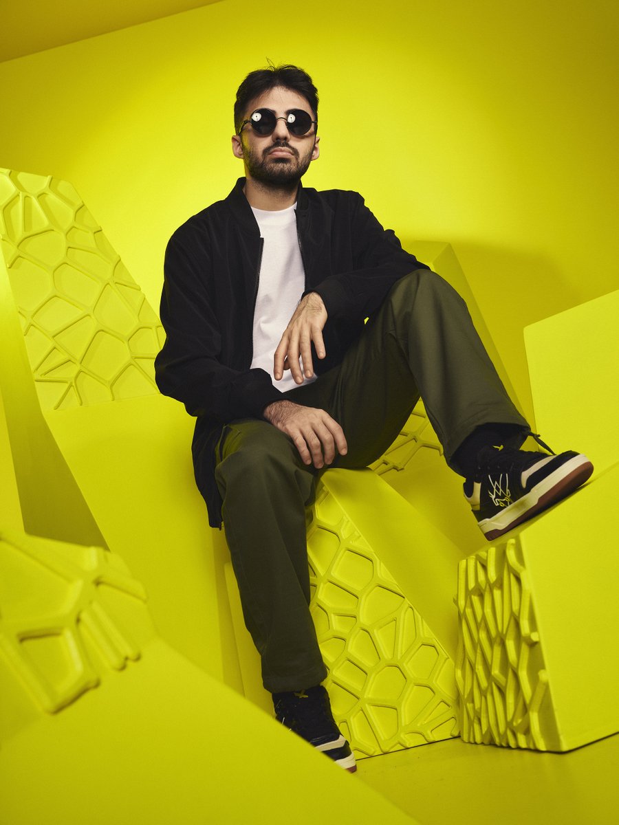 TeamVitality's tweet photo. Dress like a VCT CHAMP 😎

Get up to -70% OFF during our Summer sales 🫵 https://t.co/kahKpu1w5t