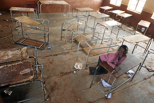 SAfmRadio's tweet photo. [ON AIR] In today's #CitizensCorner , we unpack the  implications surrounding school closures around the country.  We are joined by Hendrick Makaneta , Vuyiseka Mboxela, Malibongwe Ntame &amp; Matakanye Matakanye on #SAfmTalkingPoint with
@CathyMohlahlana https://t.co/kTb4Plwb0a