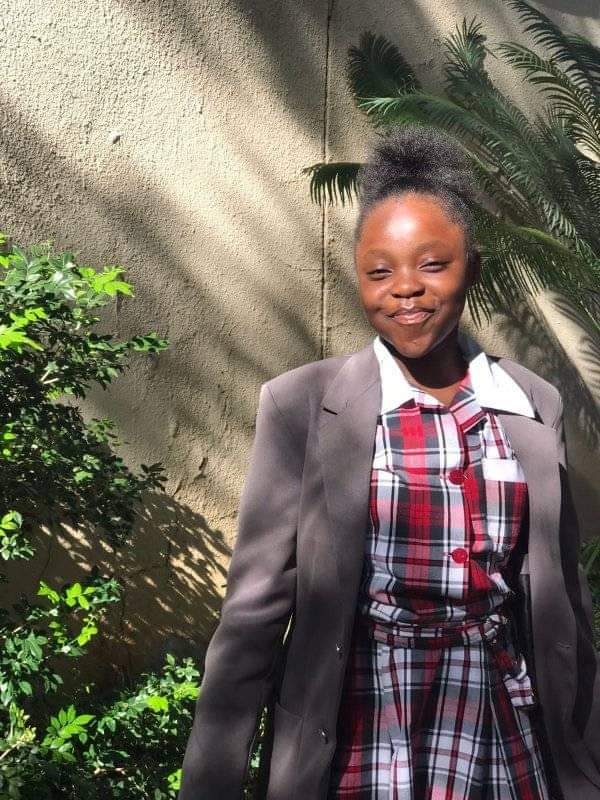 EversonLuhanga's tweet photo. Khanyi/Khanyisile Mhlambi from Alexandra is #MISSING
Khayi was last seen on Monday 15th July at about 18:40. She was wearing a long black skirt with a blue and white jacket. Pls contact her Auntie -067 084 2208. https://t.co/eYChuUum7V