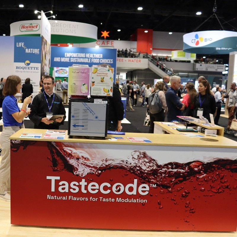FoodIng1st's tweet photo. IFT First 2024 live: @Sweegen highlights natural #flavor innovation with new Tastecode line

#foodinnovation @IFT #foodnews

Read the full article here 👉https://t.co/8qf1bmIQWg https://t.co/iYVqduc8Qp