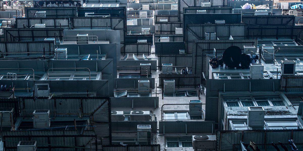 lopedetoledo's tweet photo. Las fotografías de Manuel Álvarez Diestro muestran lo que ocurre cuando las instalaciones se piensan de manera independiente al resto de la arquitectura.

Aircon meet human life. https://t.co/oA4pZkF1qV