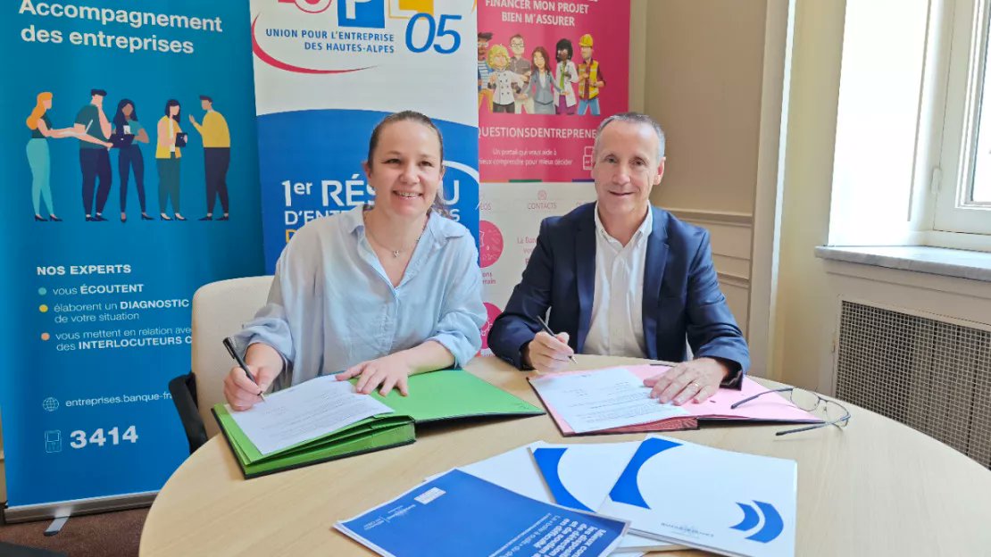 Signature d'une convention de partenariat entre l'UPE 05 et la Banque de France.
Objectif : accroître la présence de la BDF auprès des entrepreneurs en leur proposant des outils, ateliers et conférences dédiés.