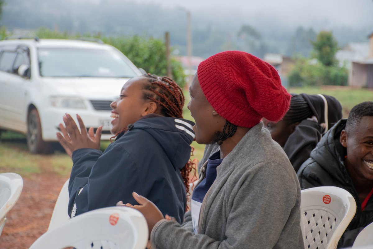6Theatre7058's tweet photo. Jana, our team joined Tirop's Angels in food distribution in support of athletes at Iten. Muchemi performed Rafiki, a poem on importance of friends in our lives. Thanks Angels, athletes and our fans for making this possible. Karibuni #64spaces on 10th Aug' for more. #Paris2024 https://t.co/gguCWn1Juc