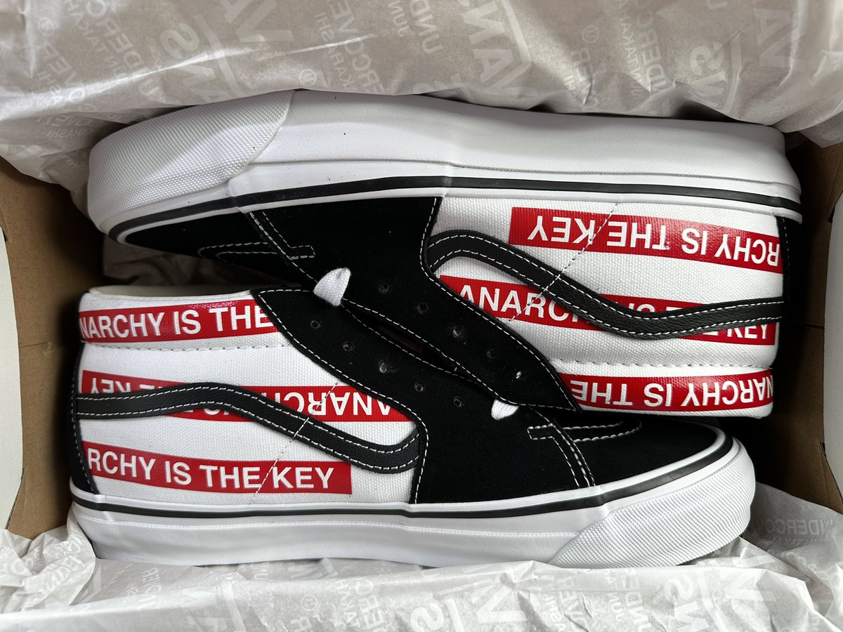 Supreme_X_Gratz's tweet photo. ✨VANS×UNDERCOVER Sk8 mid✨
❤️🔥着弾❤️🔥
#UNDERCOVER
#VANS
#sk8mid https://t.co/nxbkgwdoBd