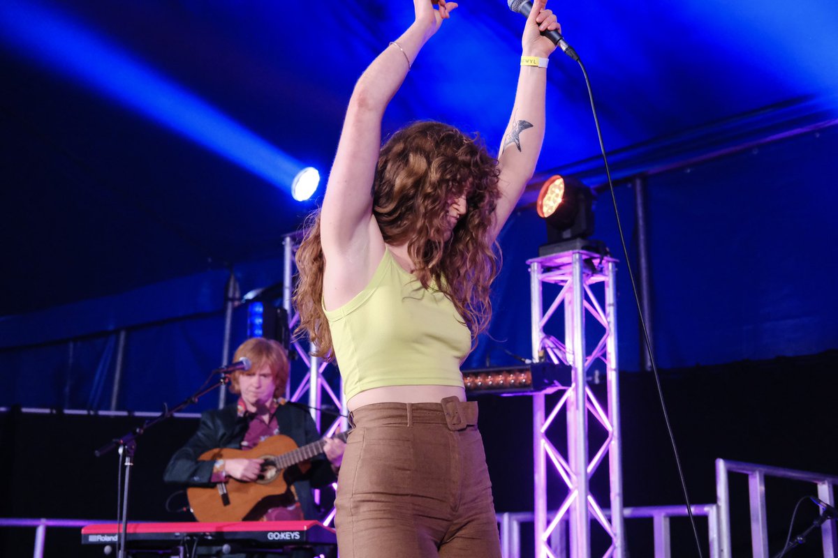 Carwyn Ellis & Rio 18 tweet media