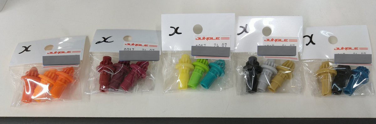 ベイブレードといえば！！ ベイブレードXのパーツを中古で仕入れており