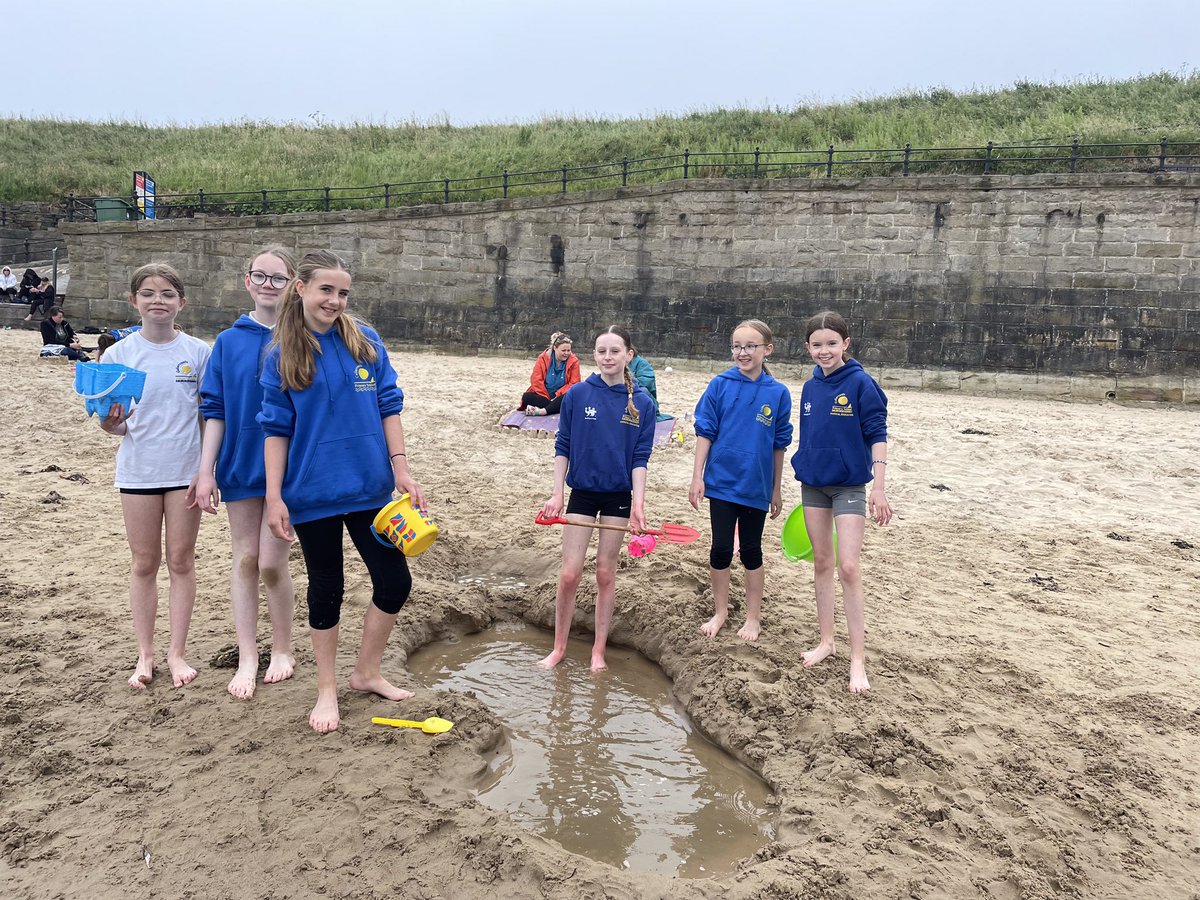 CpsYear6's tweet photo. Beach Highlights Part 1 ☀️ 🌊 https://t.co/Xo6P2c9pyN