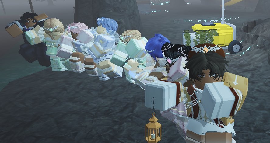 BakedPotato2611's tweet photo. The starcallers and honorary member Emery!!

#daybreakroblox #starcaller https://t.co/vvLbH6iVzE