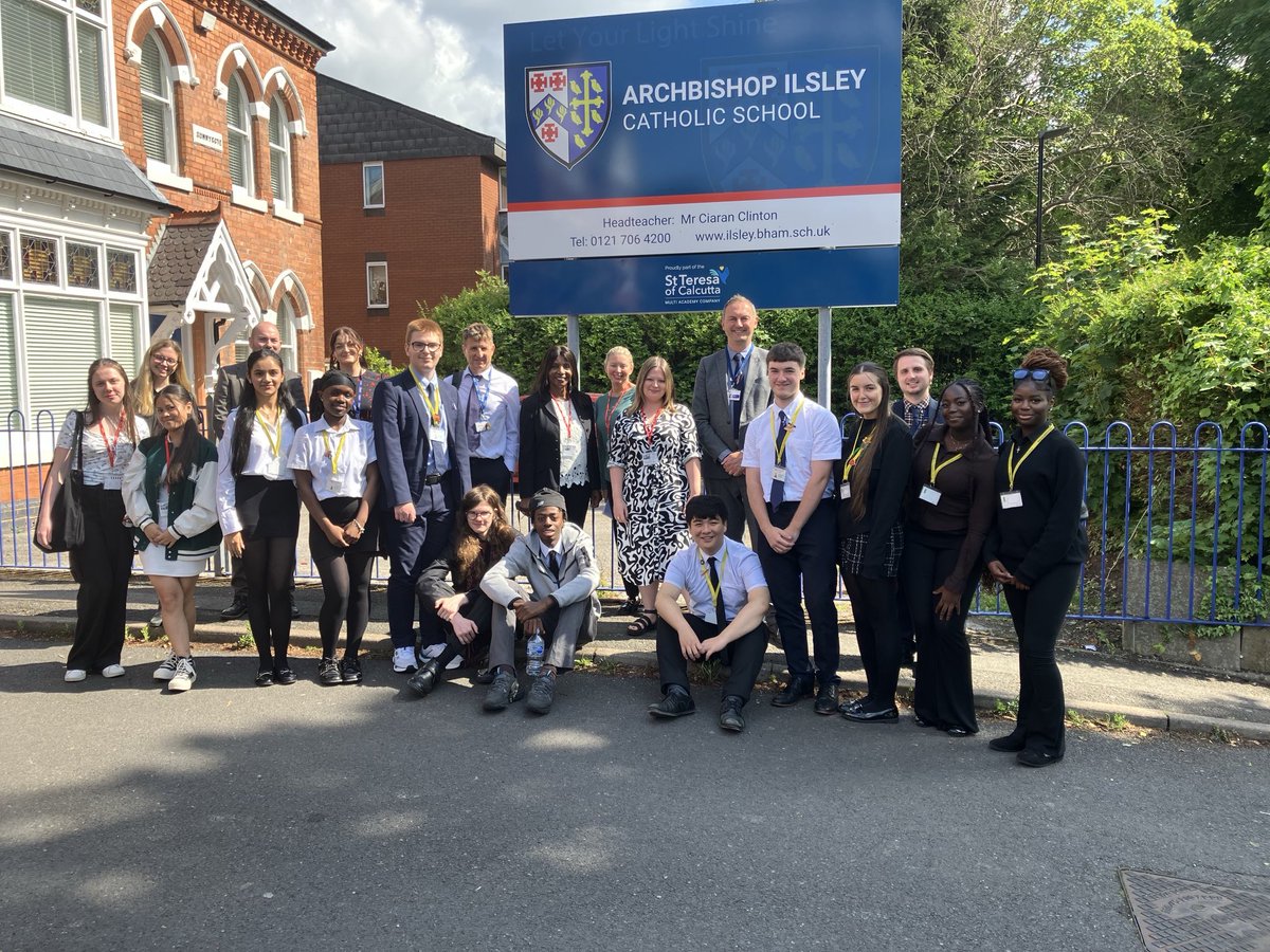 All five Catholic schools have met this morning to evaluate the amazing opportunity that was given to us by <a href="/ChallengeAbroad/">Challenges Abroad</a> and <a href="/TuringScheme_UK/">Turing Scheme UK</a>. 72 lucky students from across the West Midlands visited Nepal and Cambodia to promote Global Citizenship