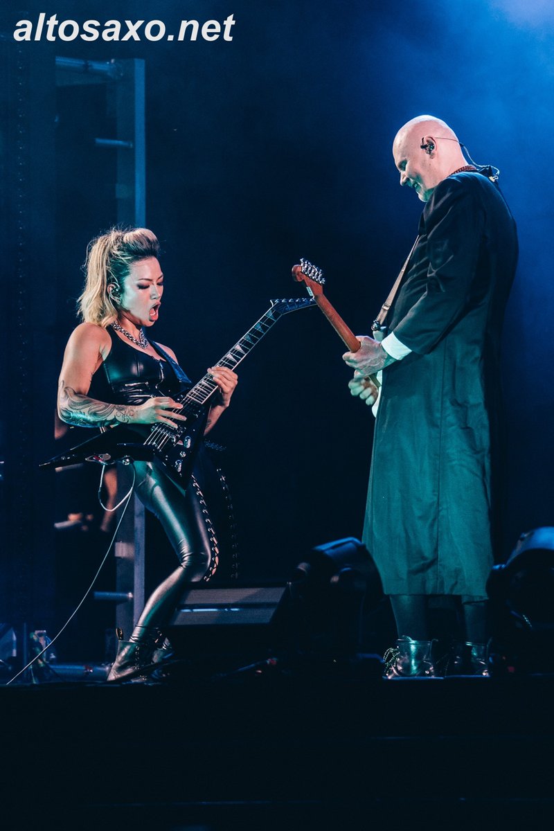 AltosaxoMusic's tweet photo. Billy Corgan and Kiki Wong of The Smashing Pumpkins perform live at NOS Alive Festival 2024 at Passeio Marítimo de Algés in Oeiras, Lisbon, Portugal on July 11, 2024. #SmashingPumpkins #NOSAlive24 #NOSAlive
ALTOSAXO Music Apparel
https://t.co/BQvVWUowwb https://t.co/SLZ7oeo07r
