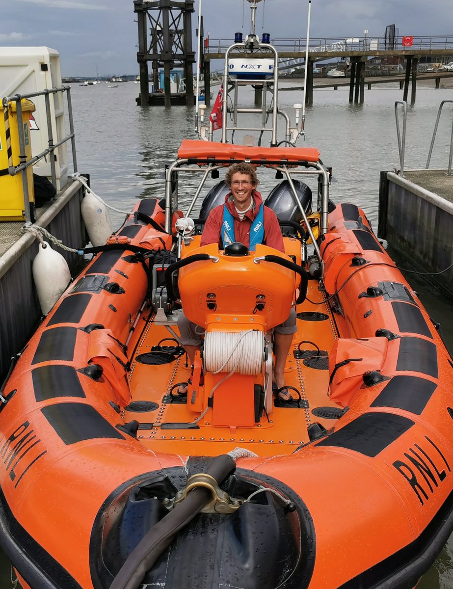 Somerset adventurer Ed Pratt has become a viral sensation since starting his ‘Source to Sea’ 210 mile River Thames paddle.

Read what happened when he visited Gravesend RNLI.

#RNLI #RiverThames

rnli.org/news-and-media…