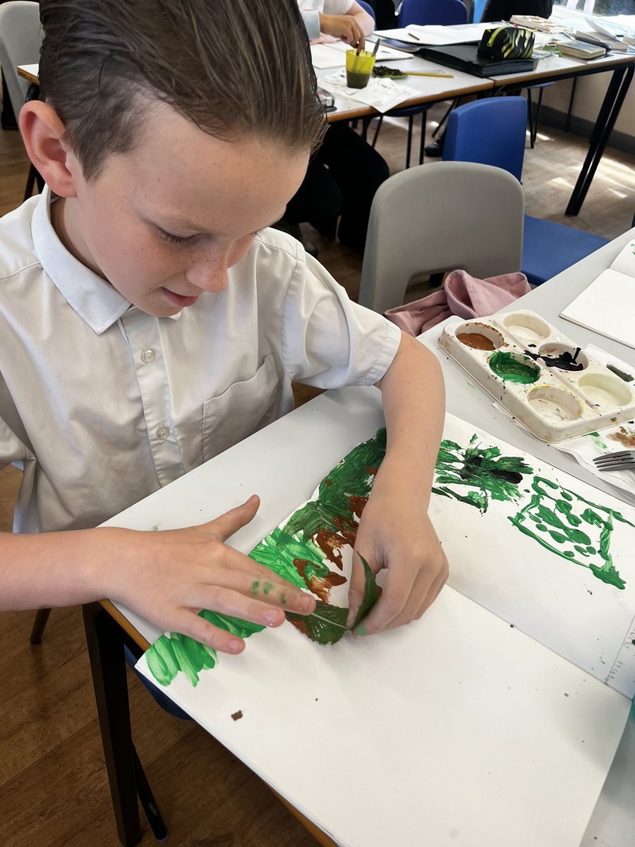 Mrs Lloyd tweet media