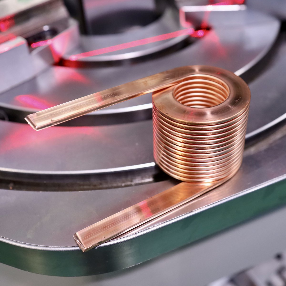 HugeTokens tweet media