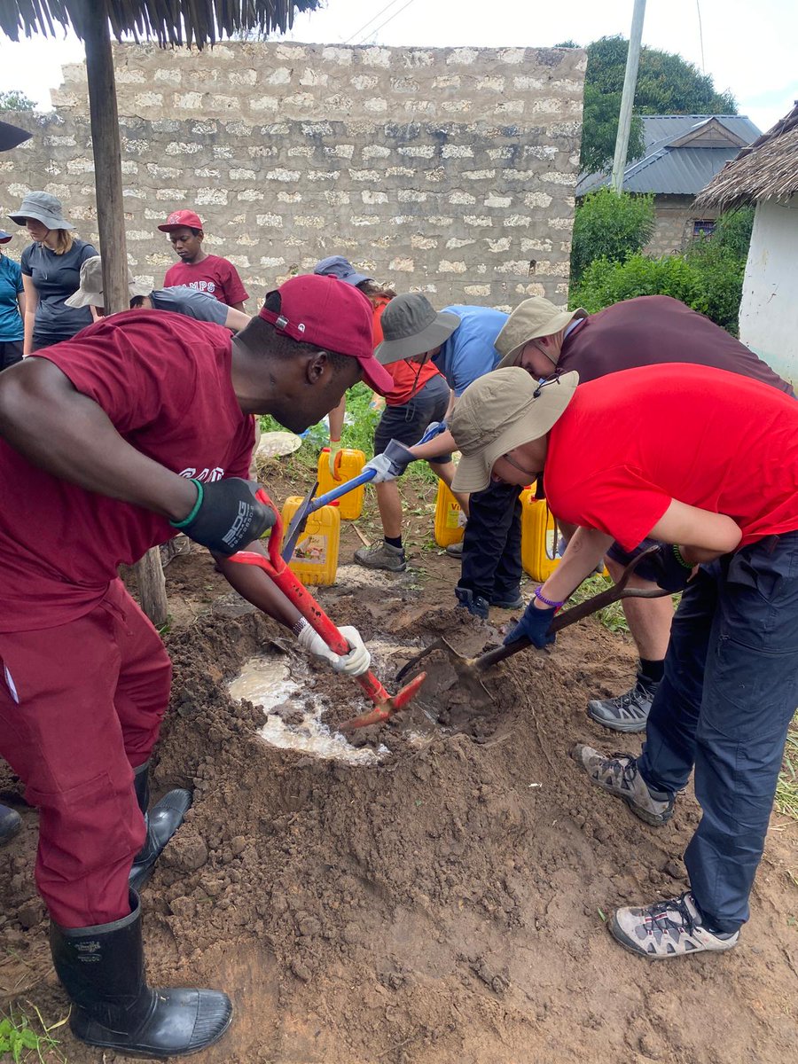 campkenya tweet media