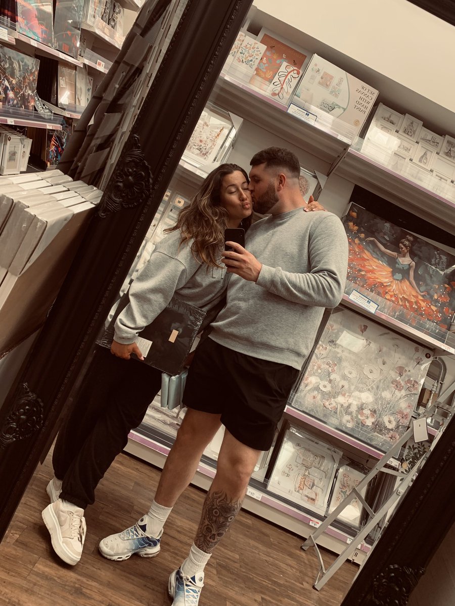 Here’s to new things, new partner to do life with, along side my 2 beautiful children! 

Love you all! ❤️