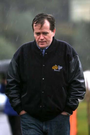 asphotos's tweet photo. Angry bill shorten used the same stand over tactics on the poor small business pie shop owner. #abc730 #unionthug never forget! https://t.co/7rrxaP4PlH https://t.co/cRP7bFTCJU