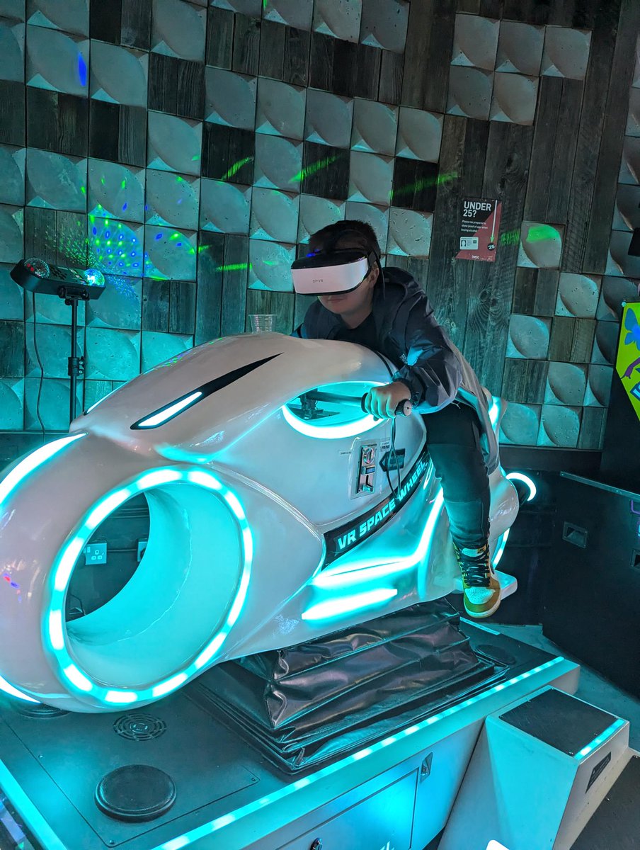 Ladybridge High tweet media