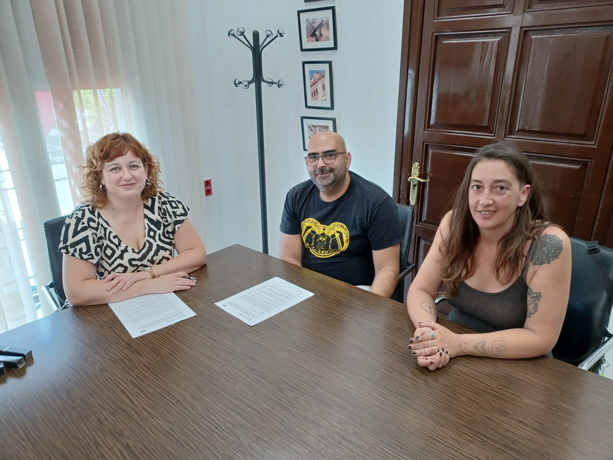 L'Ajuntament signa un conveni amb l'associació <a href="/sentcremats/">Diables Sentcremats</a>

El conveni regula la col·laboració per tal de promoure la cultura popular i tradicional catalana 🎭
sentmenat.cat/actualitat/not…