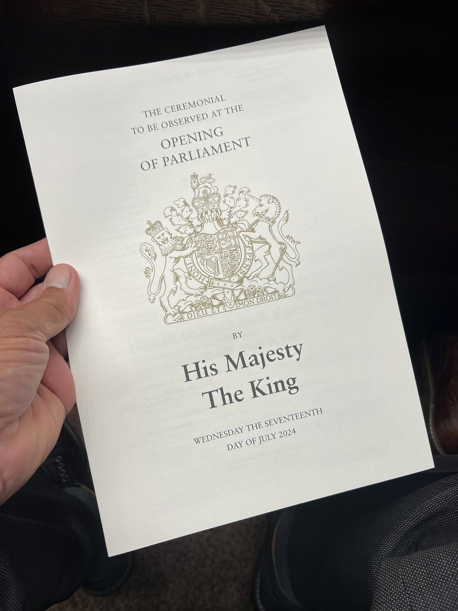 “The opportunity to serve our country - that is all we ask”

Been 12 days already since being elected to serve the good people of Ilford South

Formalities ✅
Training ✅
Paperwork ✅

The hard graft &amp; the privilege to serve my neighbours in Ilford South in new role begins today.