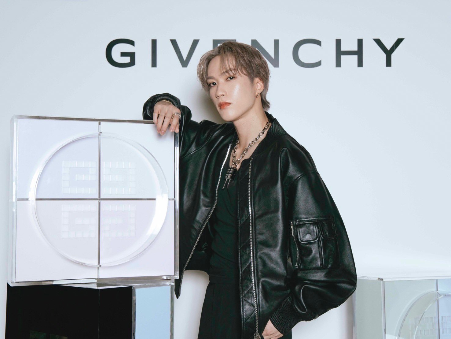 Amazon | 【国内正規品・ショッパー付】GIVENCHY ジバンシイ