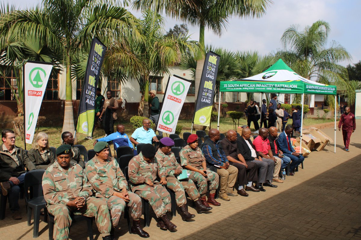 SANDF_ZA's tweet photo. READ || SA Army Infantry Formation Fittest Soldier 2024 Outreach Program.

https://t.co/9aUUlOhzPs

#SANDF
#SAArmy
#15SAArmyInfantryBattalion
#CommunityOutreachProgram
#PrideOfLions
#SANDFSocialResponsibilities https://t.co/uOk3dWRvxy