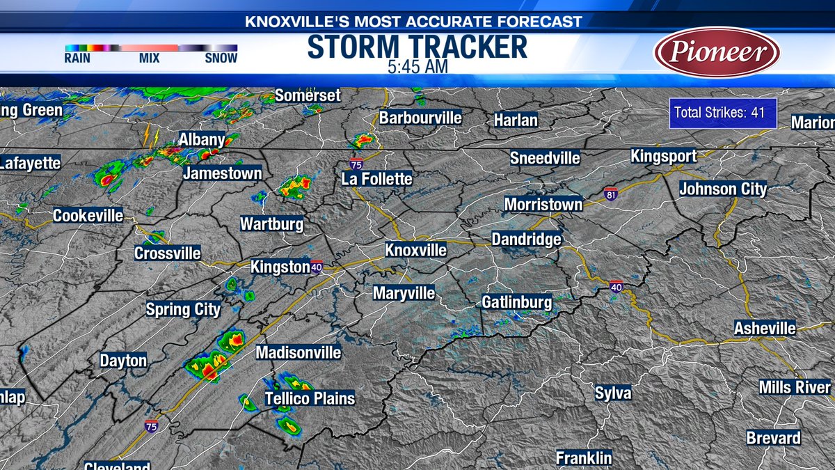 VictoriaCavWx's tweet image. Good Morning! I am already tracking some scattered showers and rumbles across the area. Grab the umbrella as you head out the door and tune in now for more details on today's rain chance! #TNwx #WATEwx