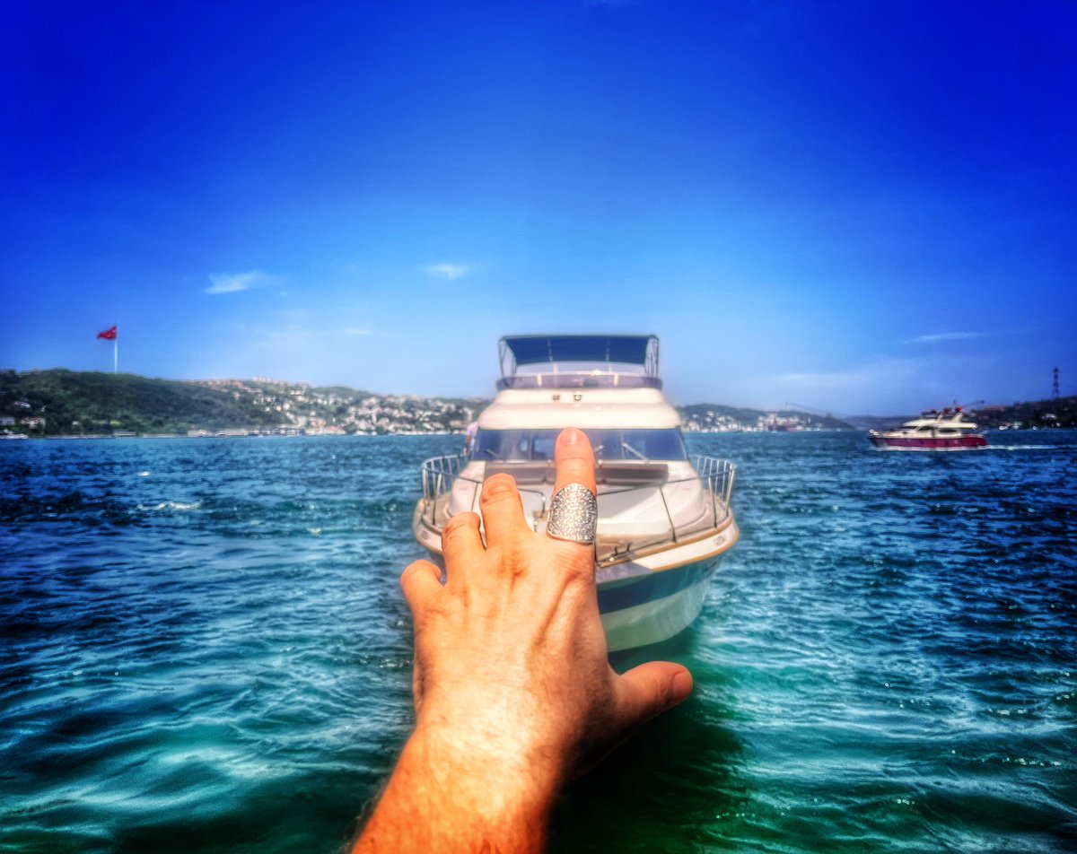 ozgeersu's tweet photo. ANOTHER LUXURIOUS BOSPHORUS CRUISE
Konuklarımızla muhteşem bir Boğaziçi gezisi daha...
#ozgeersu #ozgeersugezileri #travelwithozgeersu #bosphorus #bogazici #cruise #luxury #corporate #travel #profesyonelturistrehberi #professionaltouristguide #licencedguide #turkekspres https://t.co/Wbz7J1zSzX