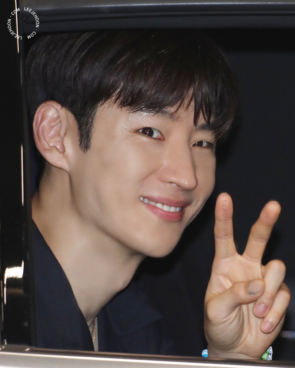 leejehoondotcom's tweet photo. 240713 ���주 무대인사
.
.
무대인사 24개 돌고 온 사람 맞나요?
너무 예쁜 모습으로 퇴근하는 쩨훈..🥹
감동이야🥰
.
.
#탈주 #규남 #임규남 #제훈 #쩨훈 #잊에 #이제훈 #leejehoon #이제훈닷컴 #제훈시 #제훈시0704 #0704 #840704 #19840704 https://t.co/1rxAKTSJvH